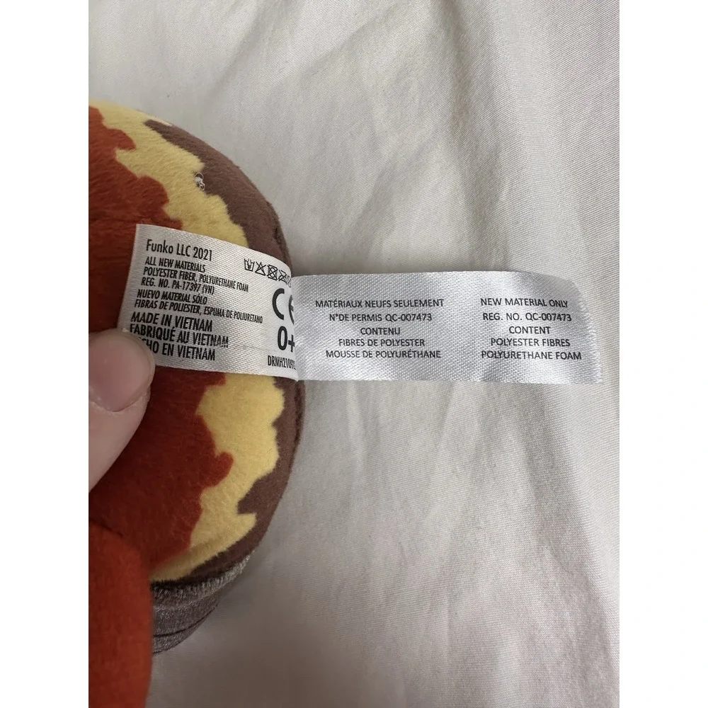 Funko Five Nights at Freddy's Lava Foxy Plush 2021 Fire Variant FNAF Collectible